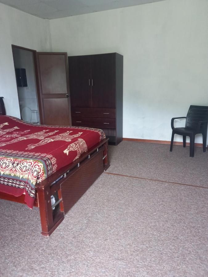 Montano Camping & Hostel Baños Exteriér fotografie