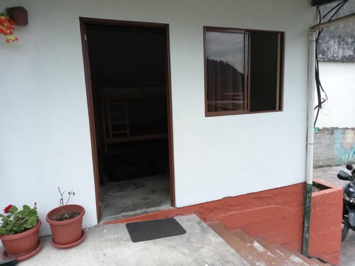 Montano Camping & Hostel Baños Exteriér fotografie