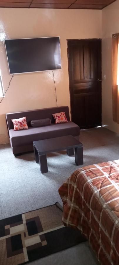 Montano Camping & Hostel Baños Exteriér fotografie