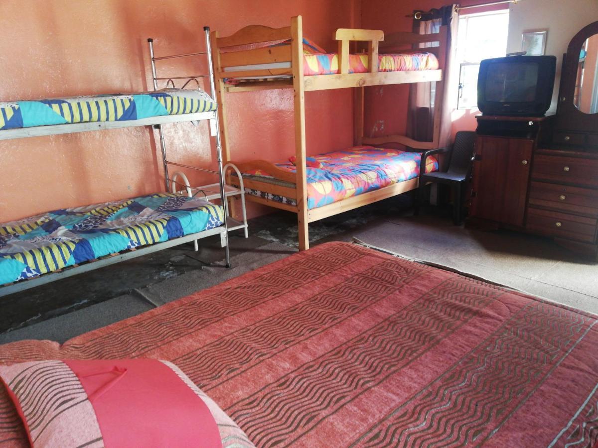 Montano Camping & Hostel Baños Exteriér fotografie